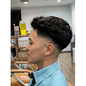 オールバックパーマ