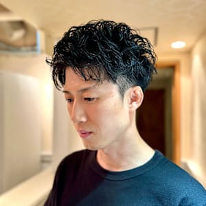 自然な雰囲気がお好きな方におすすめ！爽やかラフパーマショート