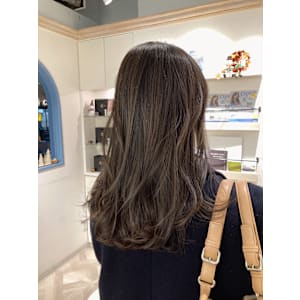 大人綺麗可愛いロングヘアトリートメントで年内最後のヘアケア