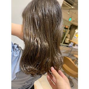 シアーベージュ