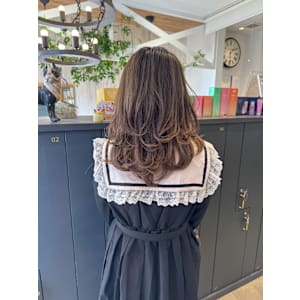 ミディアムレイヤー/透明感カラー/レイヤーカット/韓国ヘア