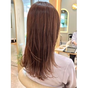 ミルクティーベージュ　ハイトーン　ロング　外ハネワンカール