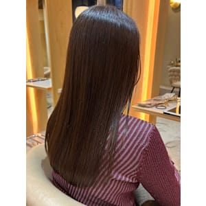 上品グレージュ　ダメージレス　髪質改善　サラツヤ　ロングヘア