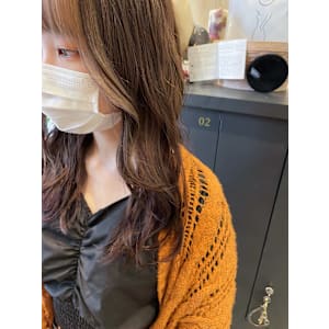 韓国風レイヤーカット/インナーカラー/越谷