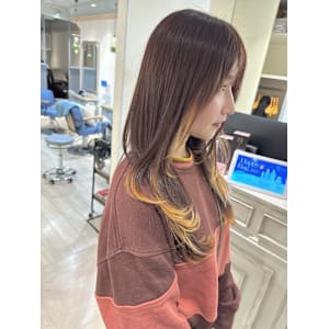 裾カラー抜きっぱなしイエローベージュ顔周りレイヤー赤羽美容室