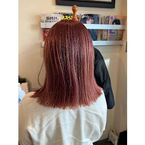 フューシャピンク　切りっぱなしボブ