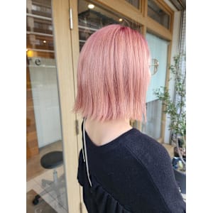 ピンク　ベビーピンク