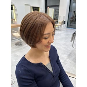 やわらかベージュ