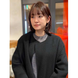 レッドブラウン　ブリーチなし　小顔カット　似合わせカット