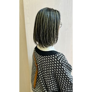 ハイライト抜きっぱなしボブ