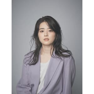 マロンベージュかきあげロングヘア