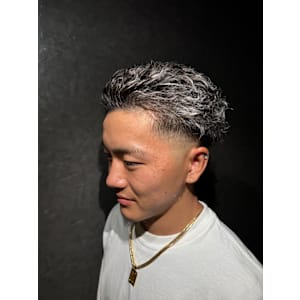 ホワイトメッシュ極道パーマ