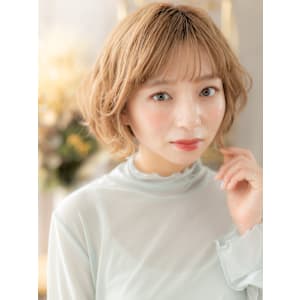 外国人風ハイトーンカラーボブウルフマッシュ　くすみベージュ