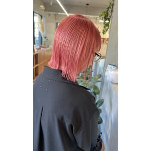 コーラルピンク