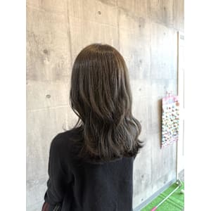 アッシュベージュ