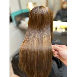 ARiA east by ECLART 池袋東口店×ロング