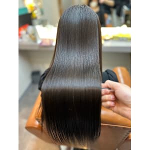 ARiA east by ECLART 池袋東口店×ロング