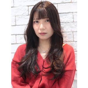 くびれ巻きアレンジ　ロングレイヤー　ゆるめカール　20代