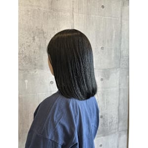 アッシュブラック