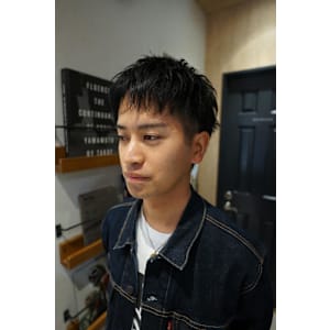 メンズショート/前髪ありスパイキーショート/平塚美容室