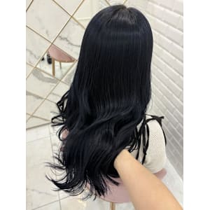 ブリーチあり！艶のあるブルーブラック＊まゆ - Lilme【リルミー】掲載中