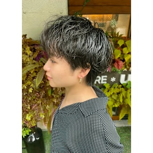 大人ショート　ニュアンスパーマ　