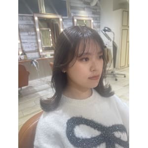 [Neolive kuta] お顔周りのカット