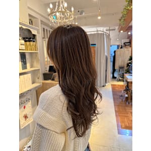 ナチュラルベージュ