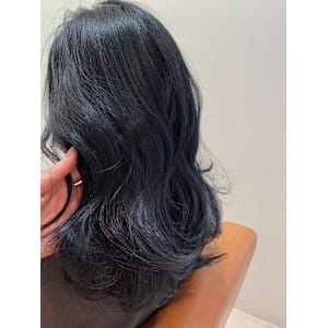 ネイビーブラック