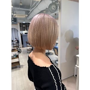 ブリーチ2回ホワイトベージュ大人気アゴラインボブtwiceモ