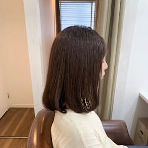 ナチュラルなミディアムヘア