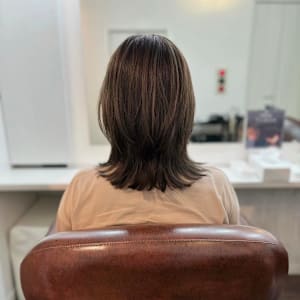 ナチュラルなウルフカット