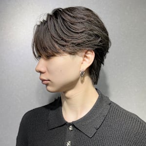 センターパート×フェザーパーマ