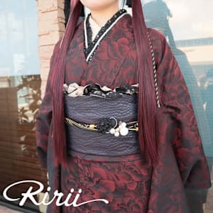 1月4日ツインテールヘアで成人式に ヴァンパイアレッドを基調