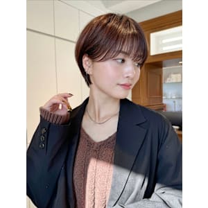 ショートボブ/小顔/ニュアンスパーマ/ブルーージュ[原宿]