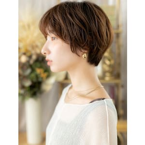 くせ毛風マッシュパーマ小顔ショートウルフ　フェザーショート