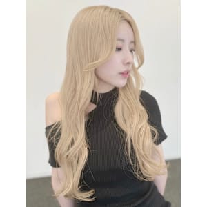 ハイトーン/ロング/顔周りカット/透明感カラー