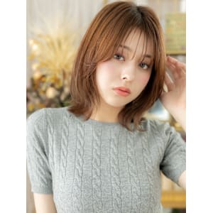 大人可愛いアプリコットオレンジ外ハネロブ　マロンベージュ