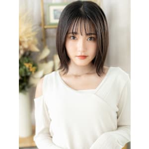 艶感ダークアッシュ切りっぱなしミディアム　マロンベージュ