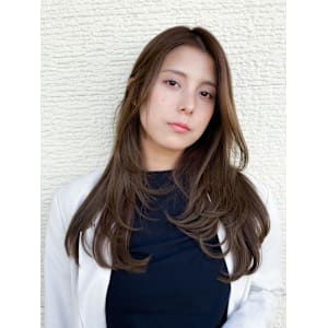 くびレイヤーロングエモージュ小顔ワンレン前髪