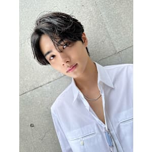 ほつれ束感スタイル