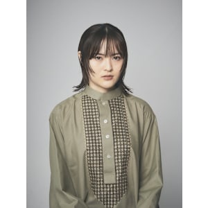 大人かわいいナチュラルモード流れるレイヤー