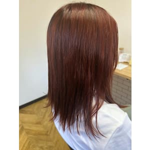 オレンジベージュ　ミディアムレイヤー　艶髪カラー
