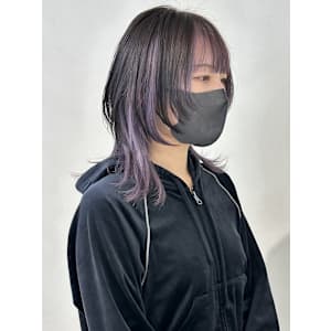 ウルフ/ウルフカット/ レイヤーウルフ/インナーカラー岩﨑