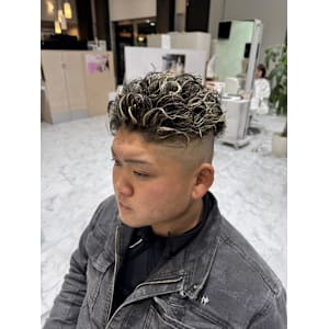 刈り上げ　極道パーマ