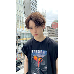 男の色気あるトレンドパーマへ