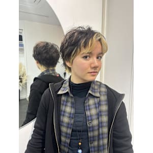 インナーカラー/抜きっぱなしカラー/マッシュショート/横浜