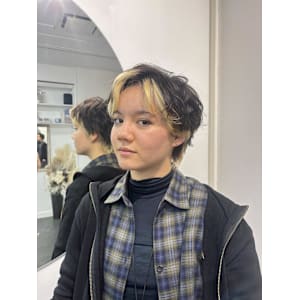 インナーカラー/抜きっぱなしカラー/マッシュショート/横浜