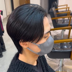 「NIKO」えりあしありの大人センターパート　福岡天神