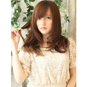 顔周りレイヤーで小顔効果♪